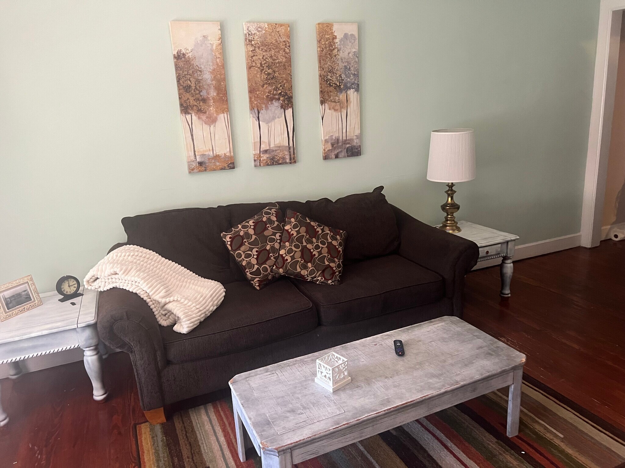 Building Photo - 208 Sutton St