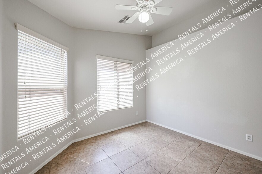 Building Photo - 41629 N Ranch Dr