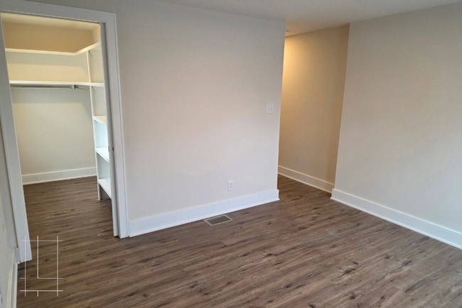 Building Photo - 1257 N 6th St