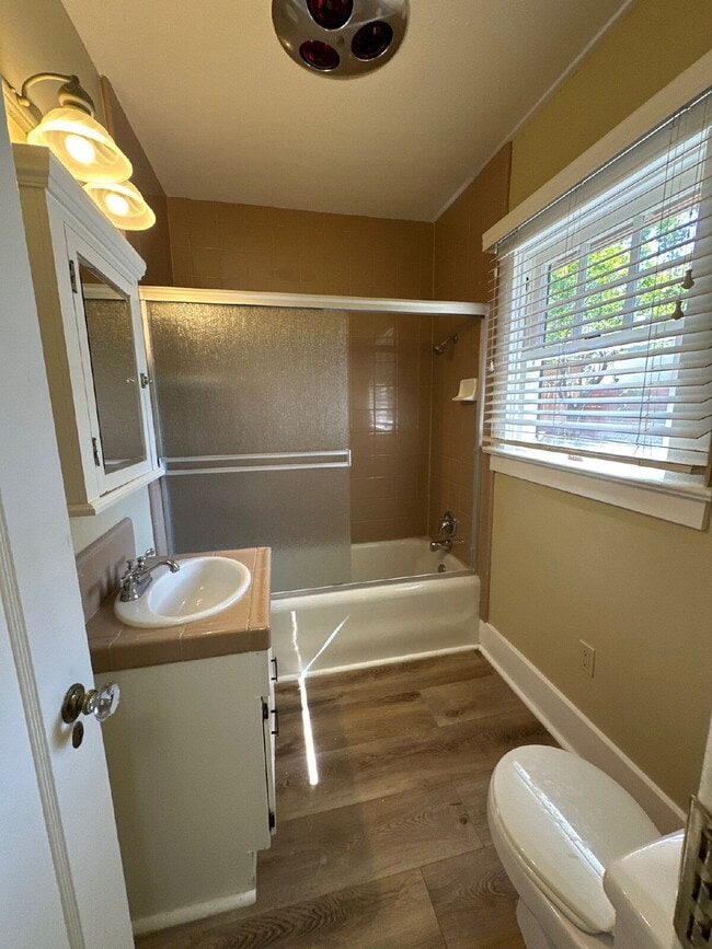 Building Photo - Near Cal Poly, 3 BR, 2 BA single level - Available Now