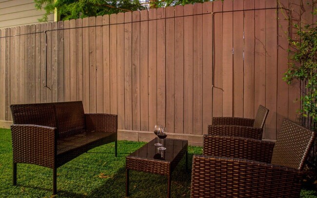 Building Photo - 2323 Woodhead St