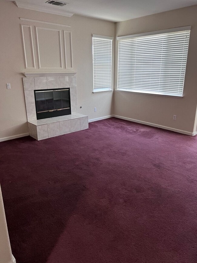 Building Photo - Large Home in Parklands at Laurel