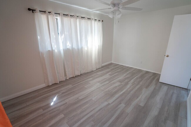 Building Photo - COMING SOON! Spacious 4-Bedroom + Office Home on a Cul-de-Sac in Panorama City!