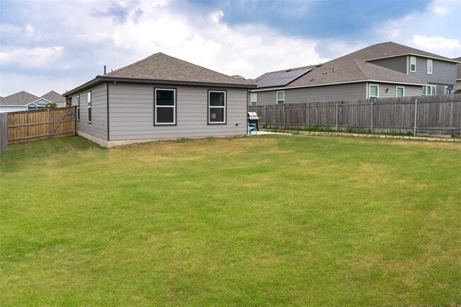 Building Photo - 308 McLintock Rd