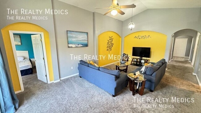 Building Photo - 4802 Cumbrian Lakes Dr