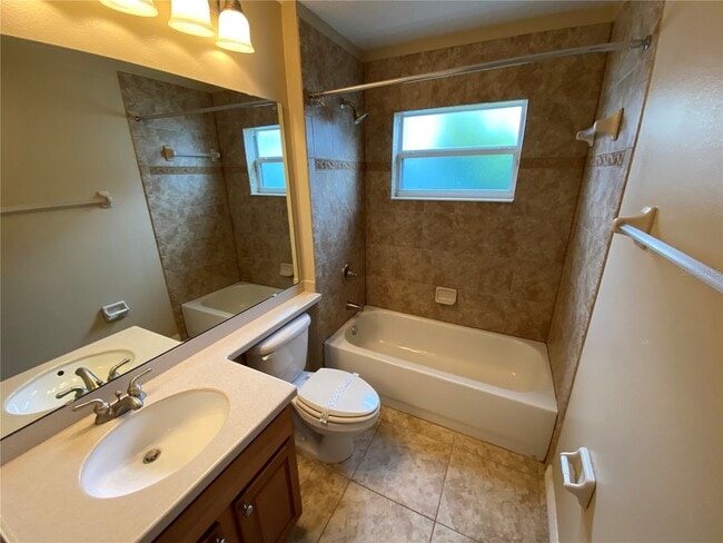 Building Photo - 14921 Braywood Trail