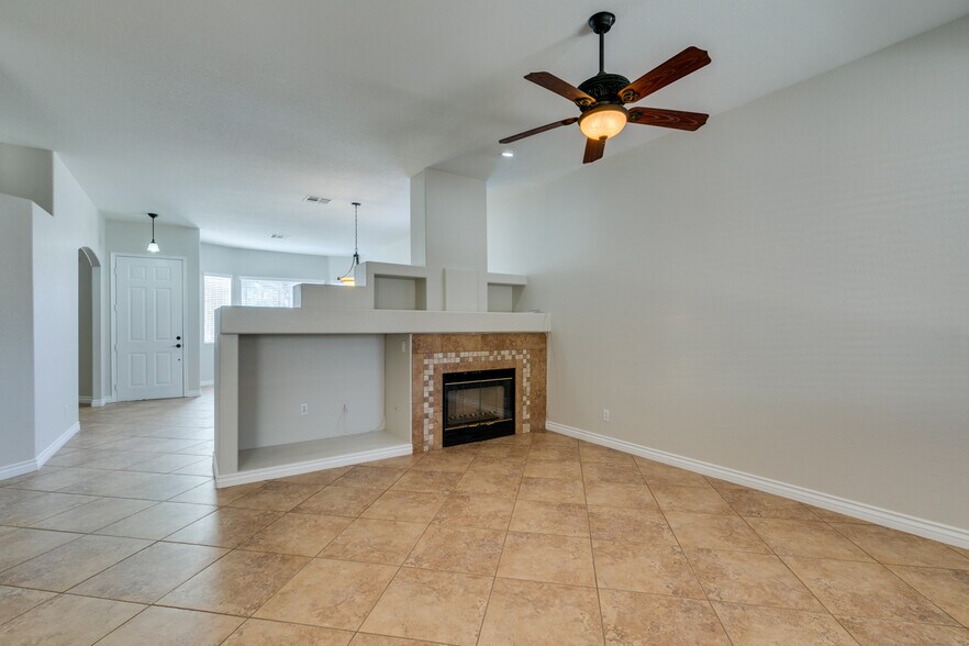 Building Photo - 1404 Pullman Pointe Ct