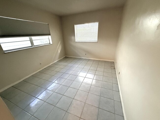 Building Photo - 4649 Bougainvilla Dr