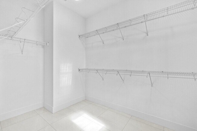 Building Photo - 7115 Edison Pl