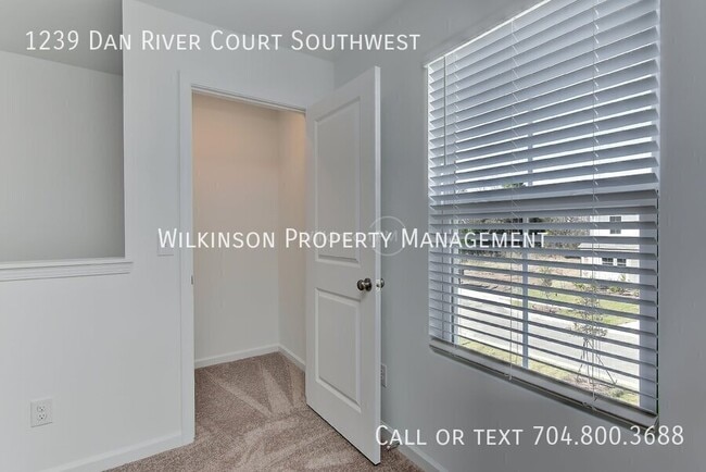 Building Photo - 1239 Dan River Ct SW