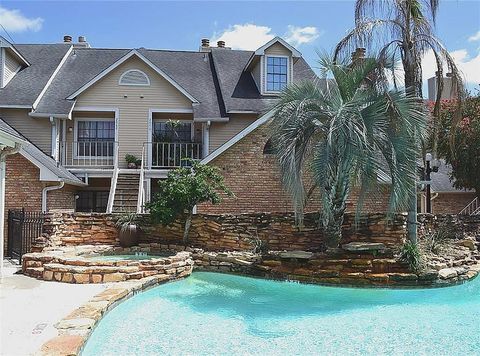 Building Photo - 2300 Old Spanish Trl