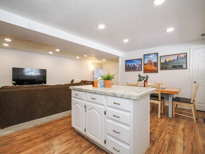 Kitchen Island / Dining Table / Living Room - 2185 E 9800 S
