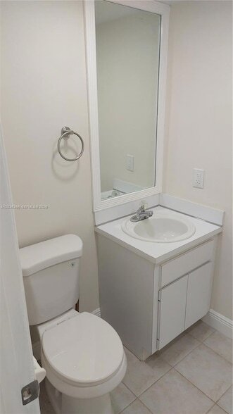 Building Photo - 7083 SW 158th Ct