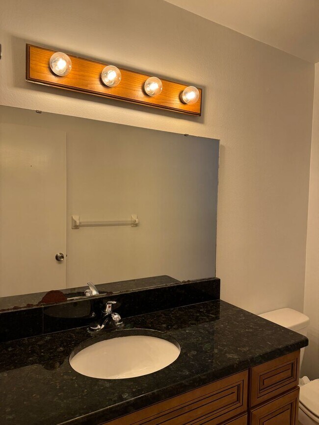 Building Photo - Meadow Woods Pool Home