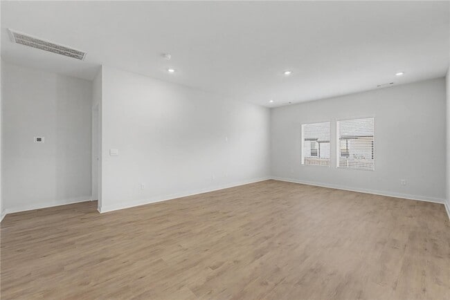 Building Photo - 4628 W Aurora St