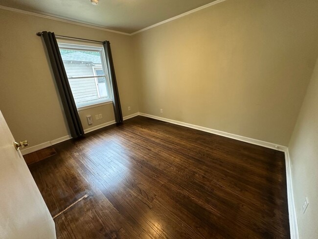 Building Photo - 2521 Sunnybrook Dr