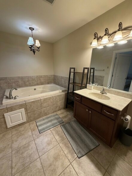 Building Photo - 110 Renee Ln