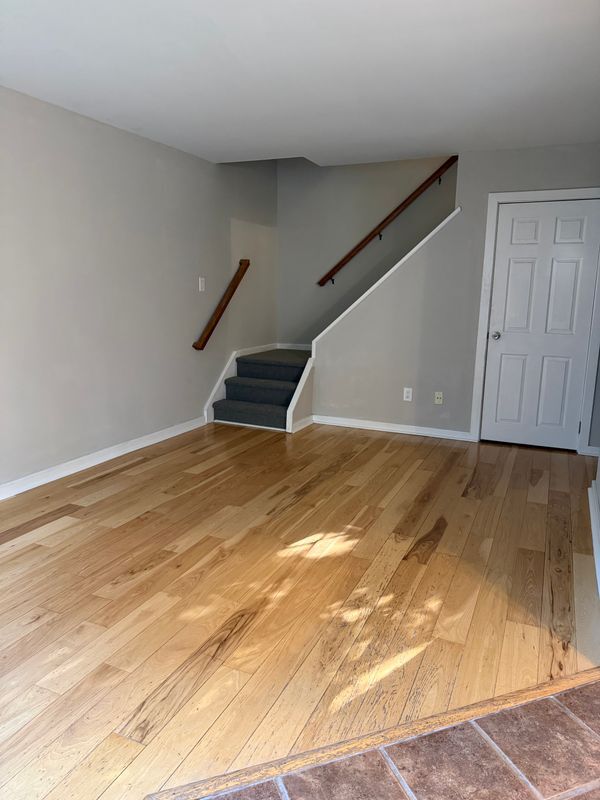 Building Photo - 5200 Hilltop Dr