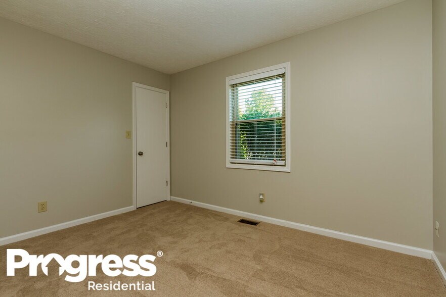 Building Photo - 7665 Geist Estates Dr