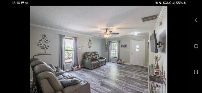 Building Photo - 600 Nordale Ave