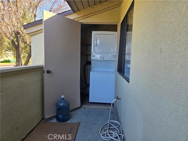 Building Photo - 13644 La Jolla Cir