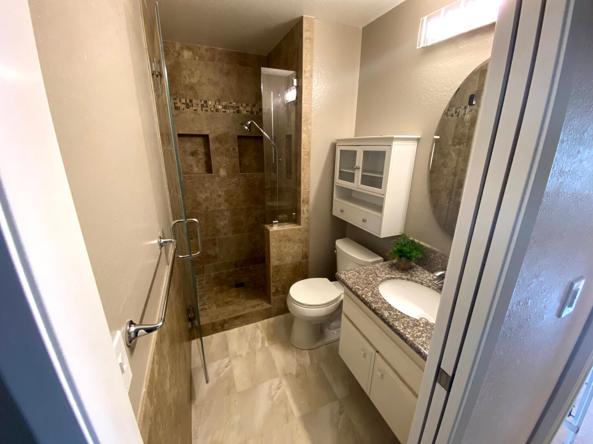 Building Photo - 1587 Gatewood Ct