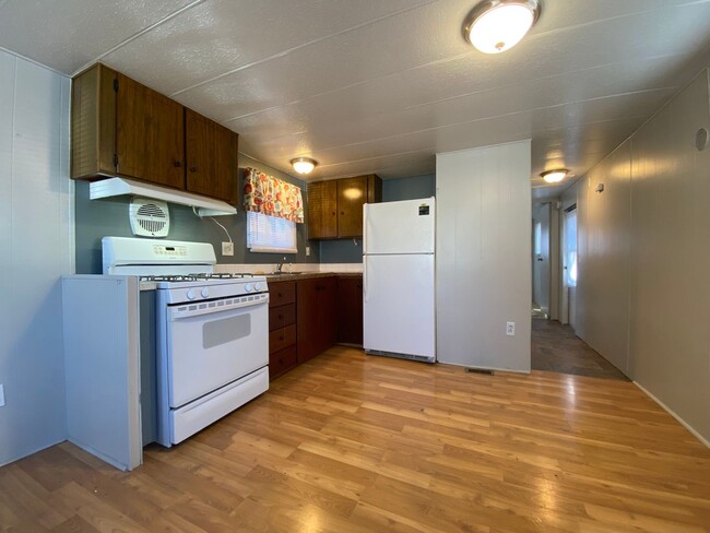 Building Photo - 1bed, 1bath, mobile home (Kuna)