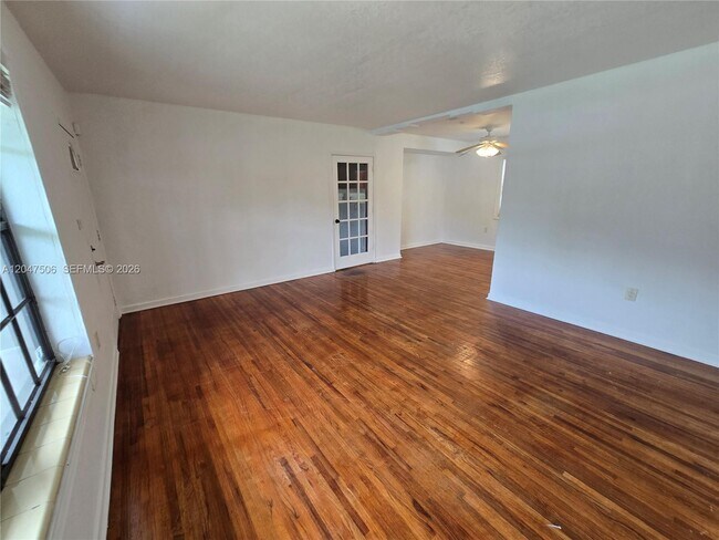 Building Photo - 14901 NW 9th Ct