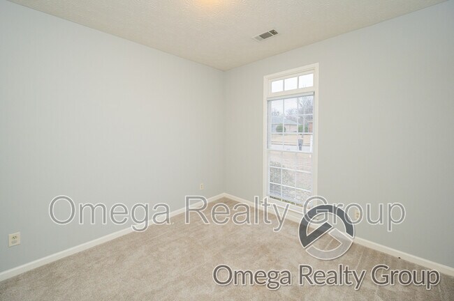 Building Photo - 6928 Cherry Creek Dr