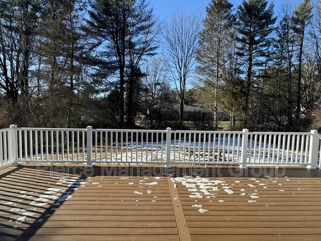 Building Photo - 42 Blueberry Ln