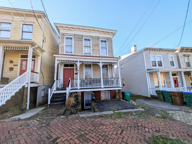 Building Photo - 2115 E Marshall St
