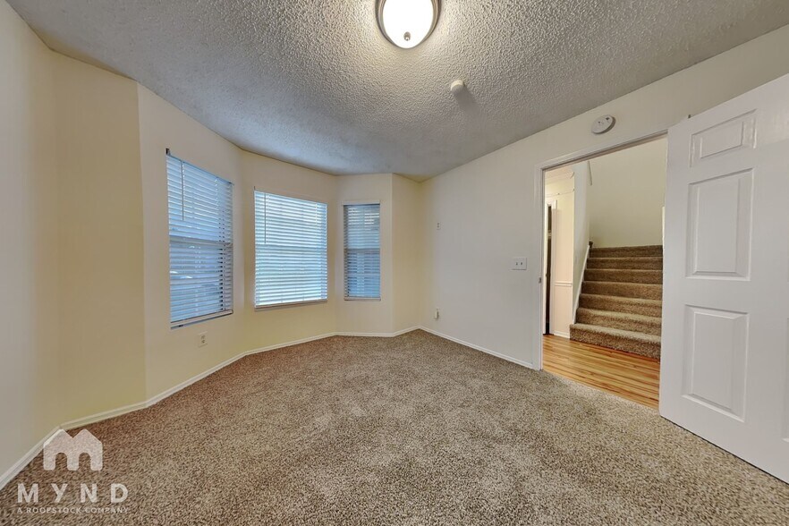 Building Photo - 11021 Traci Lynn Dr