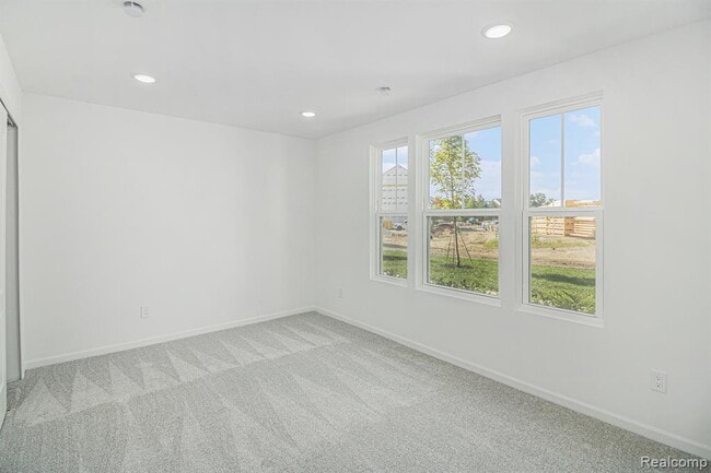 Building Photo - 43071 Atwood Ave