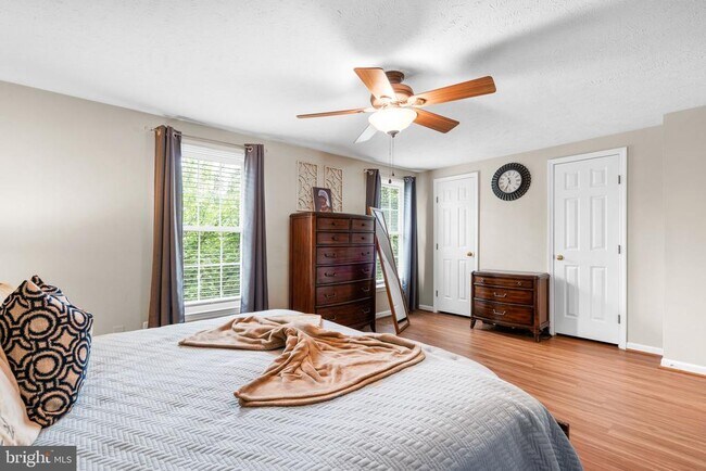 Building Photo - 43982 Choptank Terrace