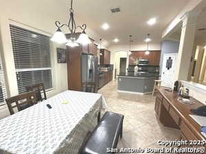 Building Photo - 1902 Estonia Cove