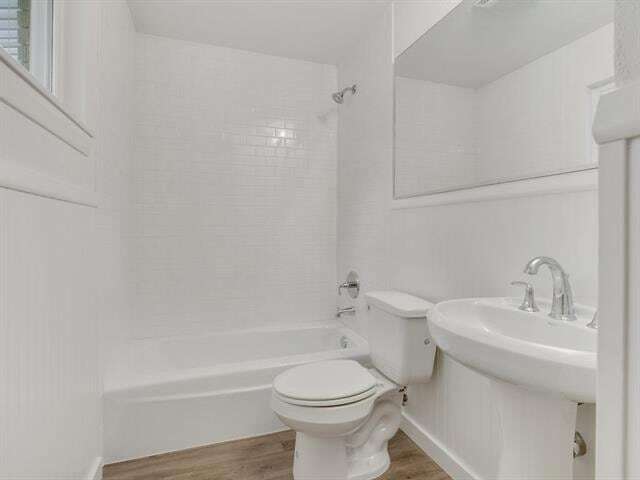Building Photo - 1605 Dupard St