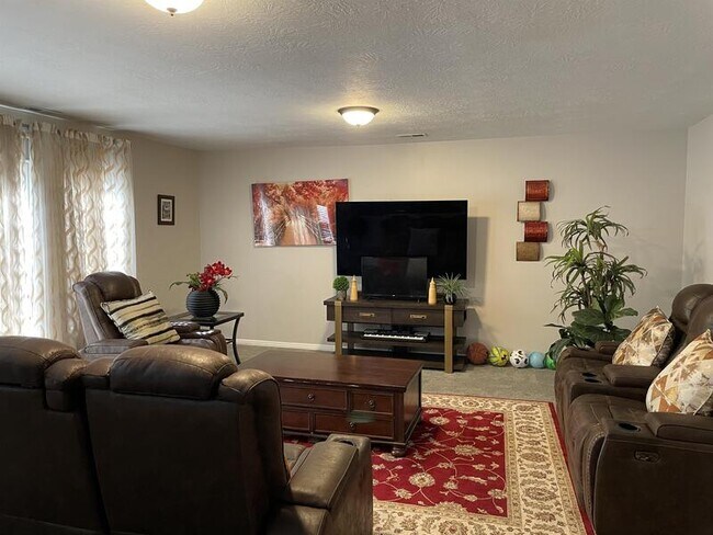 Building Photo - 6115 S City Vistas Wy