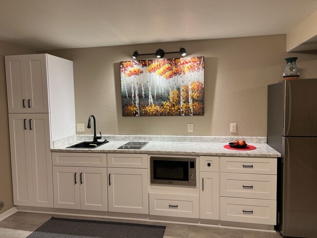 Building Photo - 4 BED | 3 BATH | 3 CAR GARAGE | TERRACITA ...