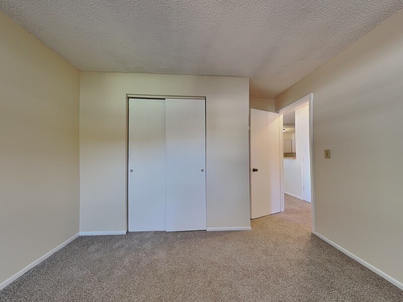 Building Photo - 15696 Bolesta Rd