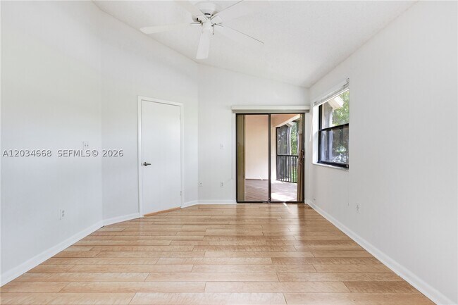 Building Photo - 104 NW 98th Ave