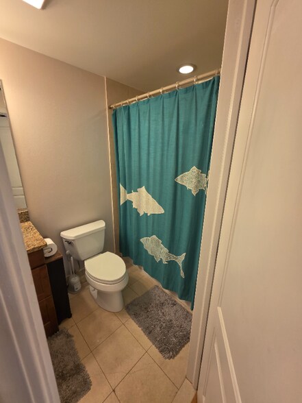 Building Photo - 2524 N Willetts Ct