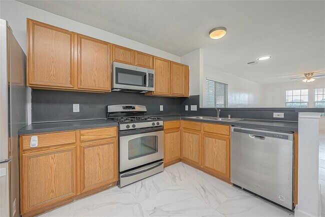 Building Photo - 20939 Young Meadows Way