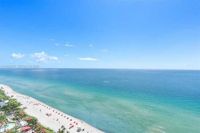 Building Photo - 17875 Collins Ave