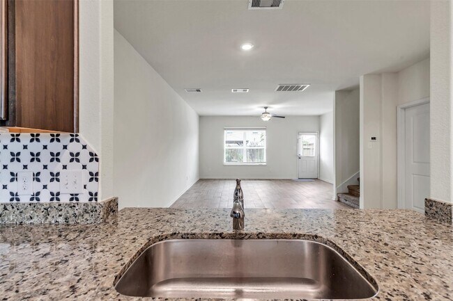 Building Photo - 1017 Misty Patch Dr