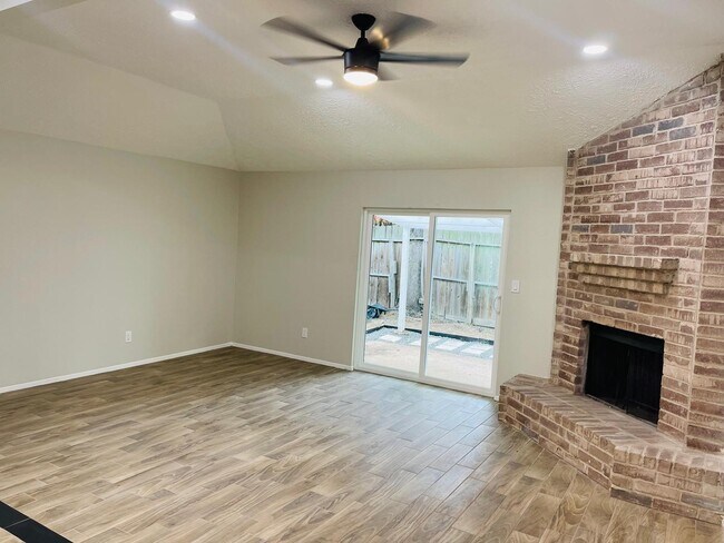 Building Photo - 20814 Park Bridge Dr
