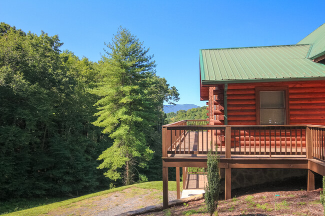 Building Photo - 169 Dream Mountain Rd