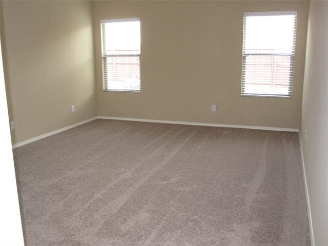 Building Photo - 609 Twin Knoll Dr