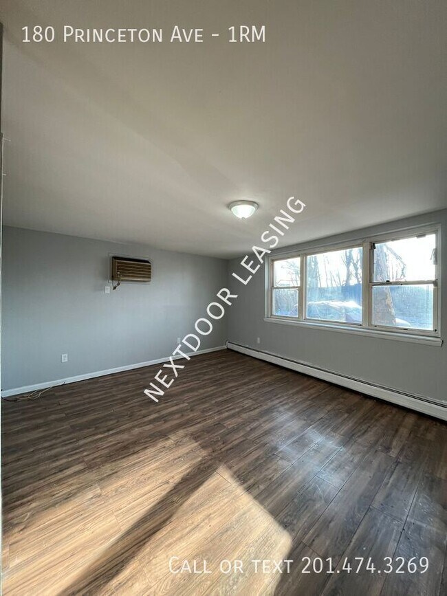 Building Photo - 180 Princeton Ave