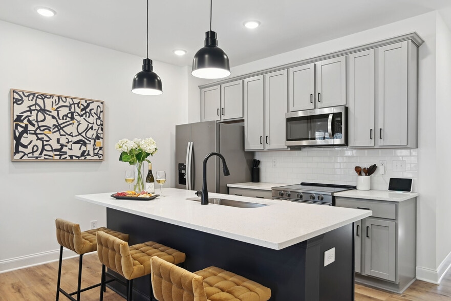 Avery apartments — community photo - Avery