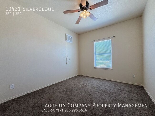 Building Photo - 10421 Silvercloud-